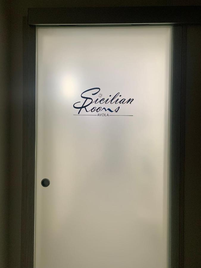 Sicilian Rooms อาโวลา ภายนอก รูปภาพ